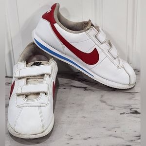 Nike Cortez basic sneakers velcro straps size 3 youth